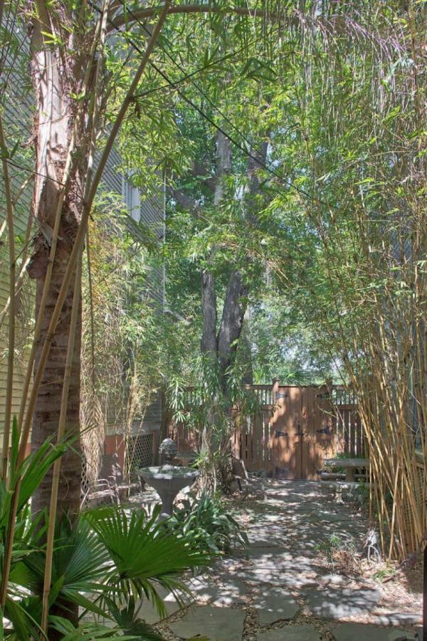 101 E Waldburg - Cozy Cottage Just Off Of Forsyth Park ซาวานนาห์ ภายนอก รูปภาพ